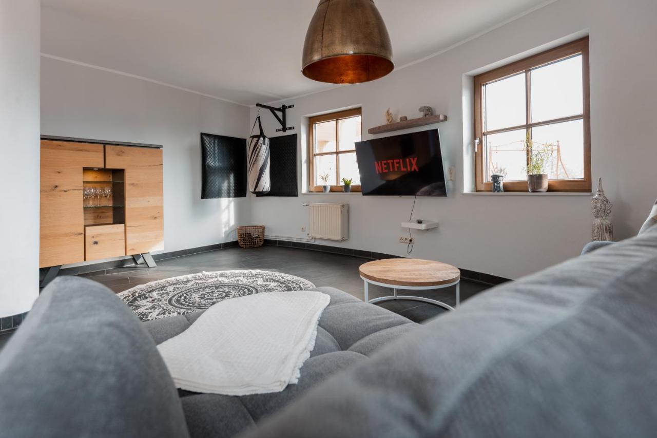 Erholung In Der Natur In Moselnahe, King Size Bett, Netflix, Waschmaschine, Trockner Bengel Eksteriør bilde